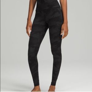Lululemon Black Camo Wunder Under Luon